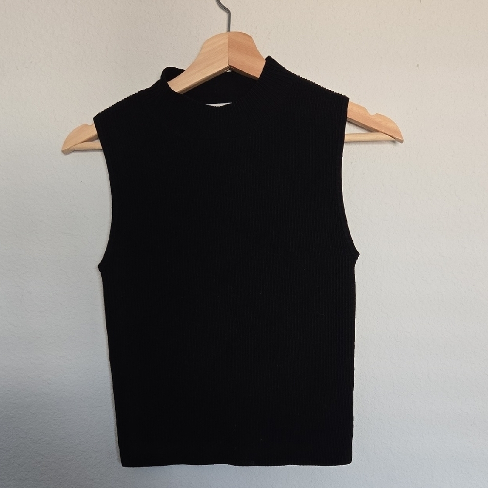 Babaton Black Ribbed SleevelessTop Size S